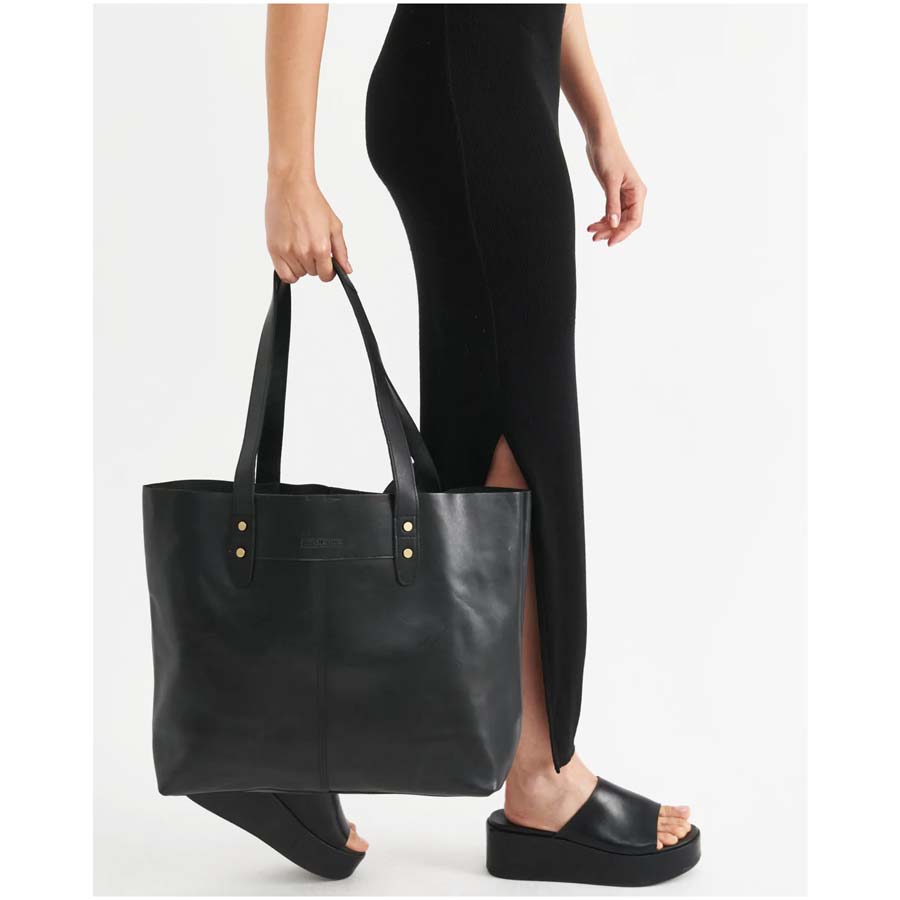 Stitch & Hide Leather Emma Tote Shoulder Bag - Black | Koop.co.nz
