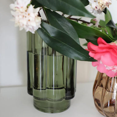 Griff Vitrine Daisy Glass Vase (20cm) | Koop.co.nz