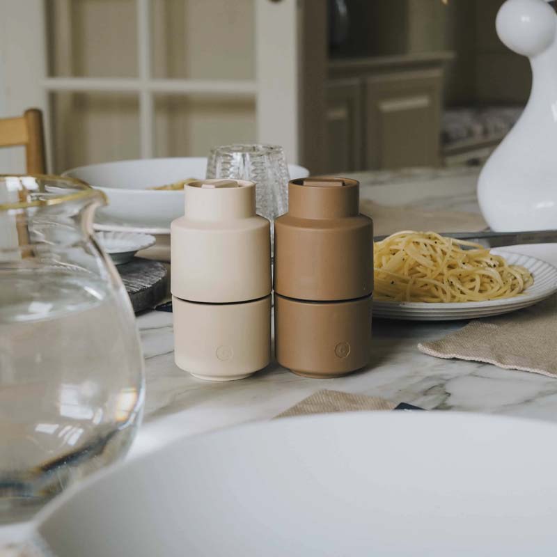 CrushGrind Billund Salt/Pepper Grinder - Garlic (12cm) | Koop.co.nz