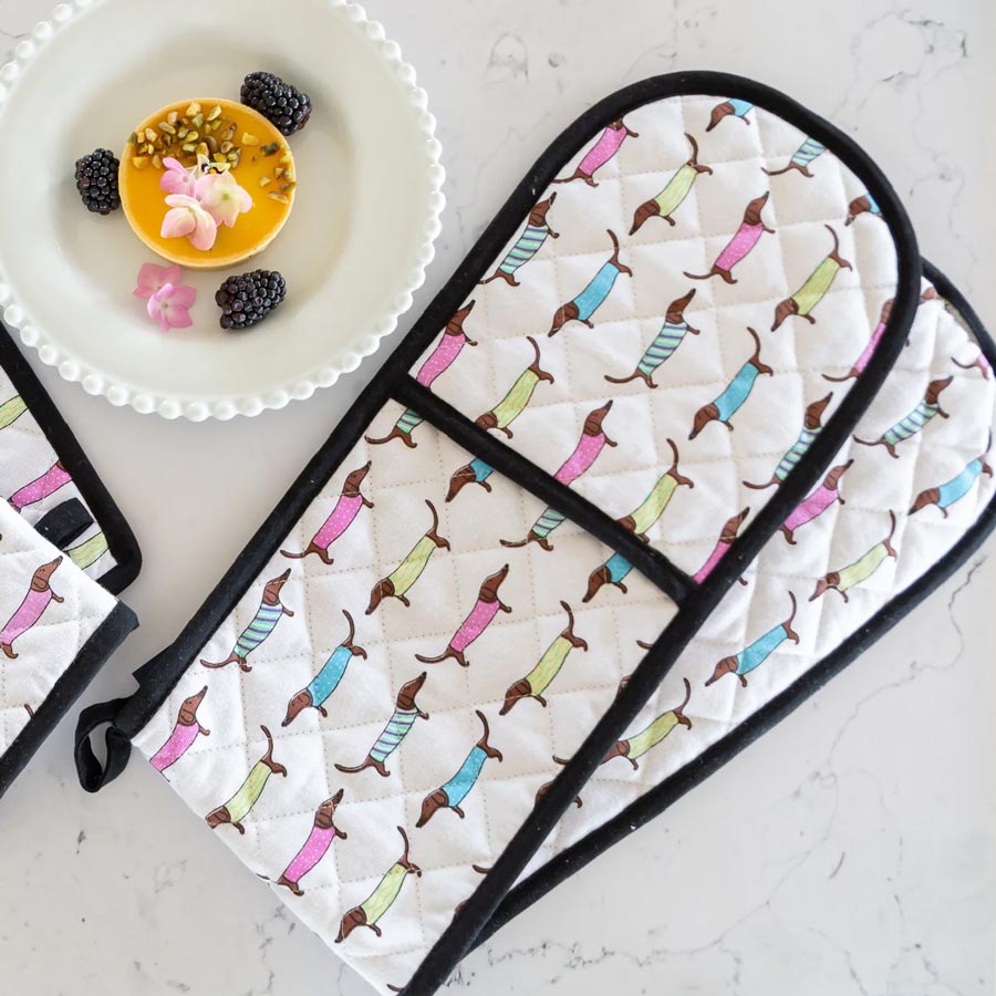 Allgifts Sausage Dog Double Oven Glove | Koop.co.nz