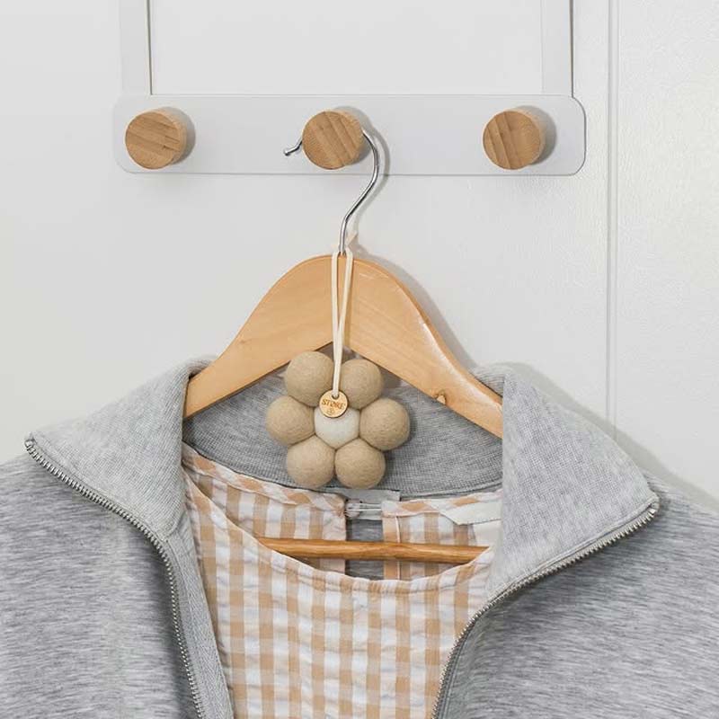Store17 NZ Wool Daisy Hanging Air Freshener | Koop.co.nz