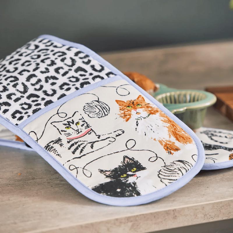 Feline Friends Double Oven Glove