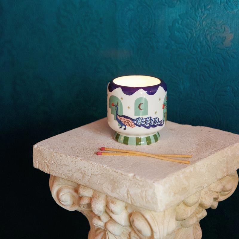 A Dopo Peacock Ceramic Candle - Misted Lime